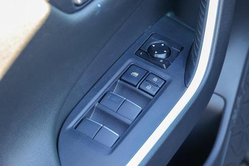 2021 Toyota RAV4 Hybrid SE