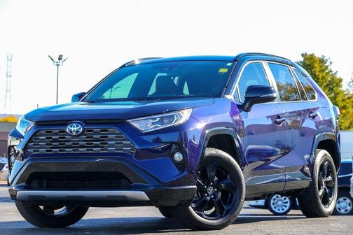 2021 Toyota RAV4 Hybrid SE