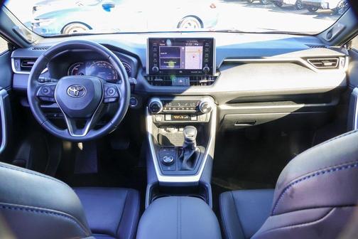 2021 Toyota RAV4 Hybrid SE