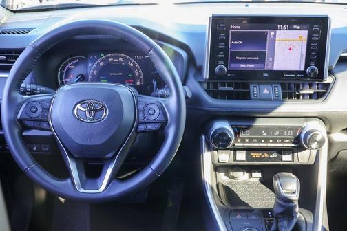 2021 Toyota RAV4 Hybrid SE