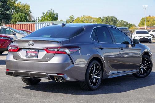 2024 Toyota Camry SE