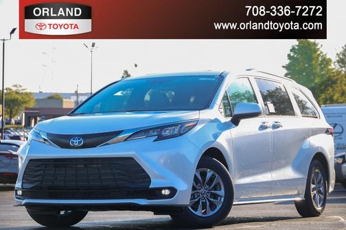 2025 Toyota Sienna XLE 7 Passenger