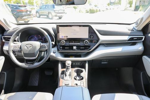 2024 Toyota Highlander Hybrid Limited