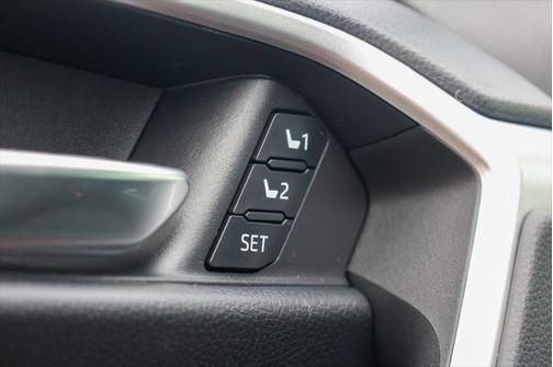 Ruby Flare Pearl 2022 Toyota RAV4 Hybrid XLE Premium
