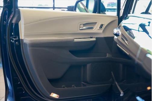 2023 Toyota Sienna Limited 7-Passenger