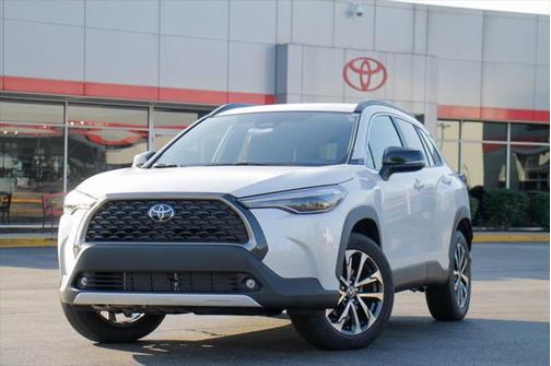 2025 Toyota Corolla Cross XLE