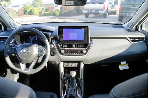 2025 Toyota Corolla Cross XLE