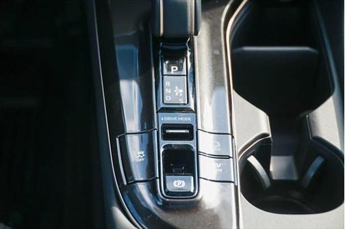 2025 Toyota Crown Signia Limited