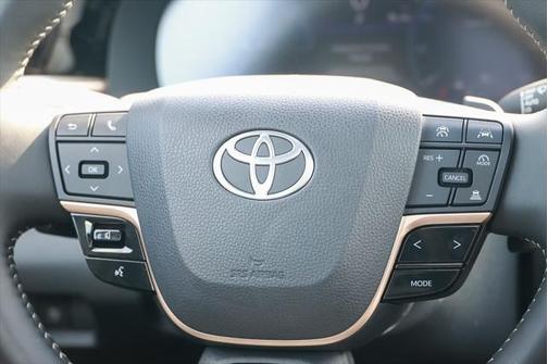 2025 Toyota Crown Signia Limited