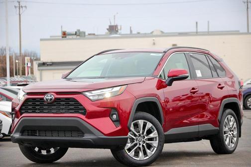 2025 Toyota RAV4 XLE Premium