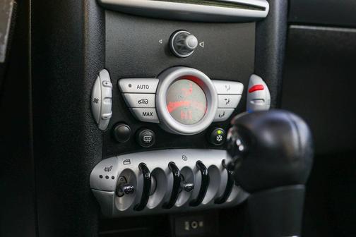 2010 MINI Cooper Clubman Base