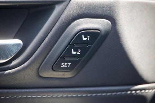 2024 Toyota Venza XLE