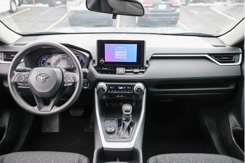 2023 Toyota RAV4 Hybrid SE