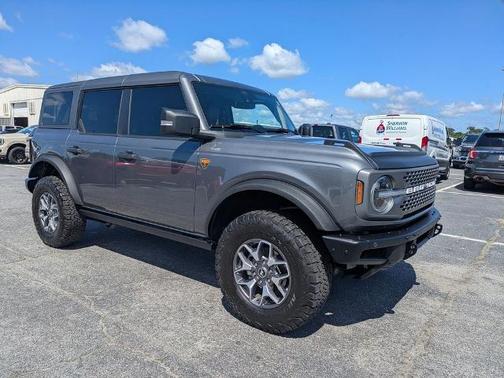 CARBONIZED GRAY METALLIC 2024 Ford Bronco BADLANDS