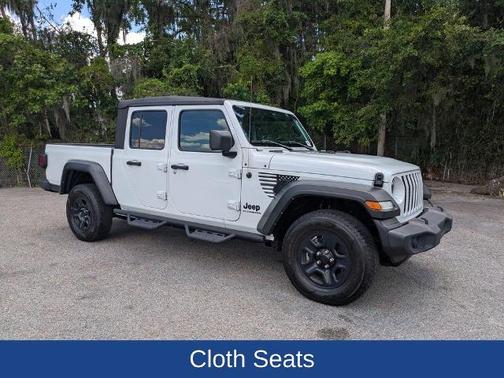 Bright White Clearcoat 2022 Jeep Gladiator SPORT