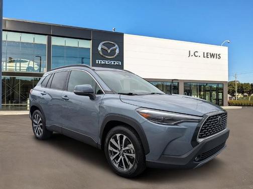 CELESTITE 2023 Toyota Corolla Cross XLE