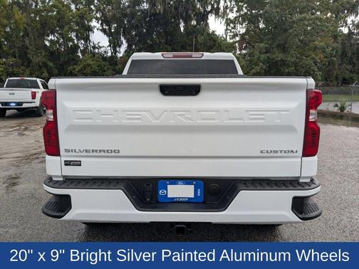2025 Chevrolet Silverado 1500 Custom