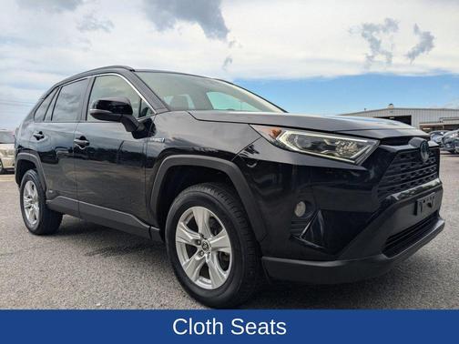 2020 Toyota RAV4 Hybrid XLE