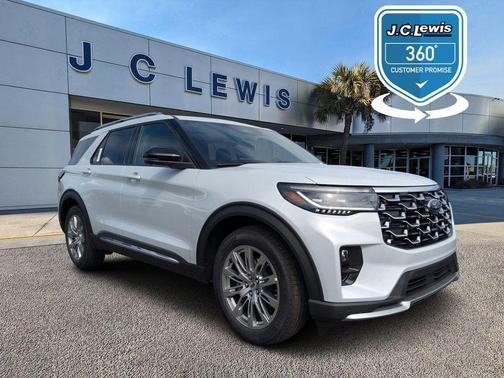 2025 Ford Explorer Platinum