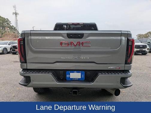 2025 GMC Sierra 1500 AT4