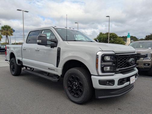 2025 Ford F-350 Lariat Super Duty