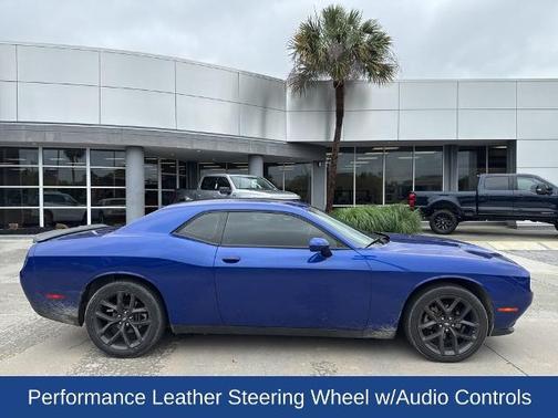 2022 Dodge Challenger SXT