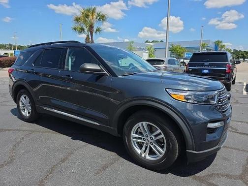 STONE BLUE METALLIC 2022 Ford Explorer XLT
