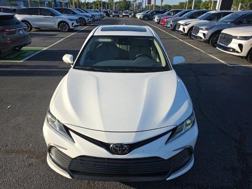 Ice 2024 Toyota Camry LE