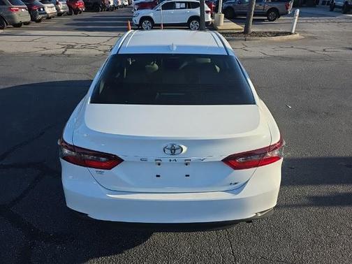 Ice 2024 Toyota Camry LE