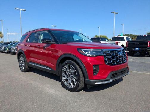 2025 Ford Explorer Platinum