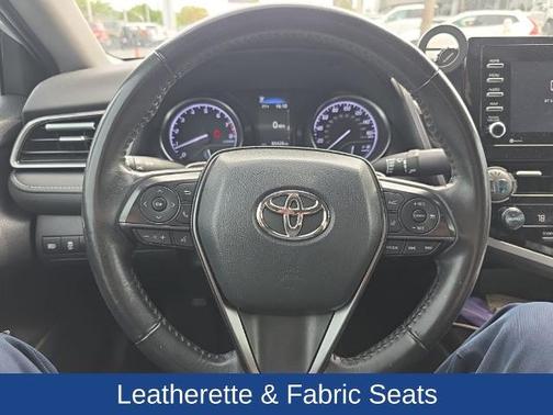 Ice 2023 Toyota Camry SE