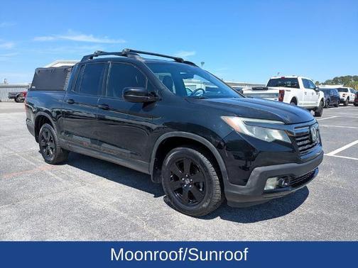 Crystal Black Pearl 2017 Honda Ridgeline BLACK EDITION