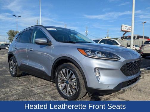 2022 Ford Escape Titanium