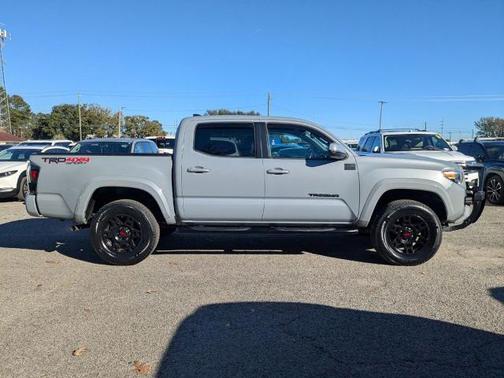 2019 Toyota Tacoma TRD SPORT