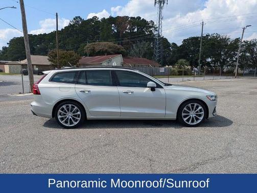 Birch Light Metallic 2020 Volvo V60 T5 MOMENTUM