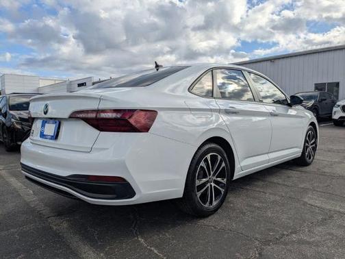 2024 Volkswagen Jetta 1.5T SPORT