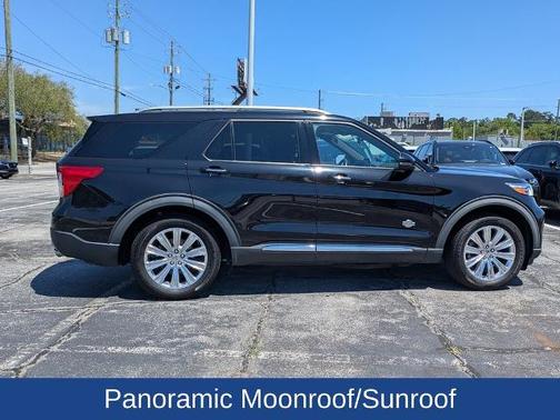 AGATE BLACK METALLIC 2022 Ford Explorer KING RANCH