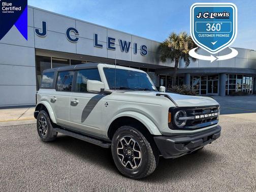 2024 Ford Bronco Outer Banks