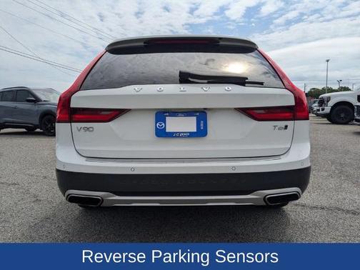 2018 Volvo V90 Cross Country T6