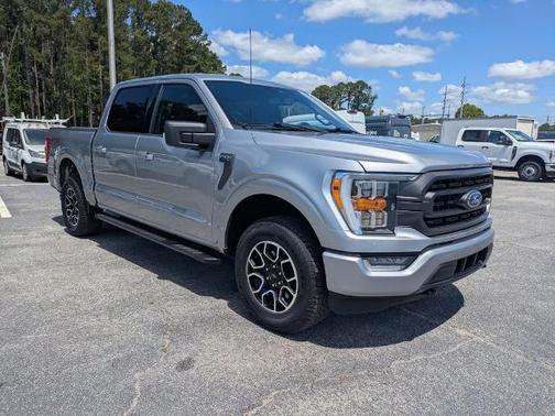 ICONIC SILVER METALLIC 2023 Ford F-150 XLT