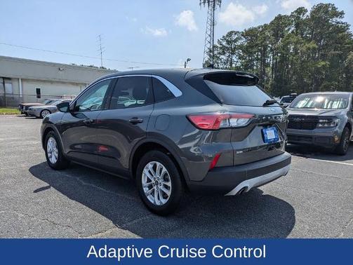 MAGNETIC METALLIC 2020 Ford Escape SE