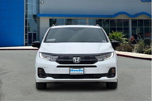 Platinum White Pearl 2026 Honda Odyssey Sport-L