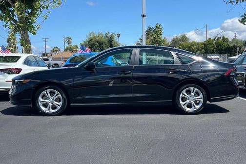 Crystal Black Pearl 2023 Honda Accord LX 1.5T