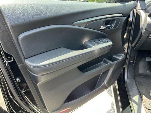 2022 Honda Pilot 2WD Sport