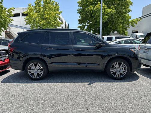 2022 Honda Pilot 2WD Sport
