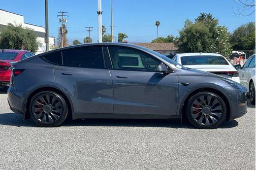 Gray 2023 Tesla Model Y Performance Dual Motor All-Wheel Drive