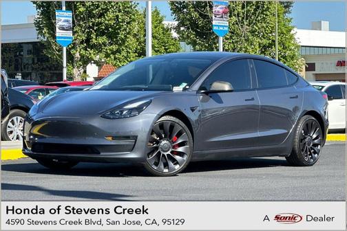 Midnight Silver Metallic 2023 Tesla Model 3 Performance
