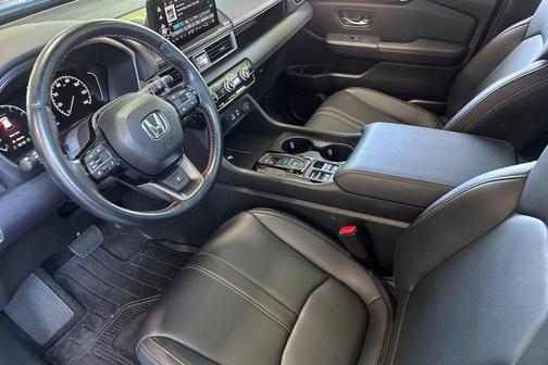 Diffused Sky Pearl 2025 Honda Pilot TrailSport