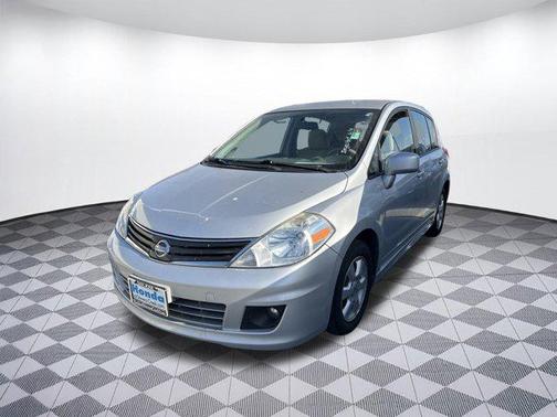 2010 Nissan Versa 1.8 SL