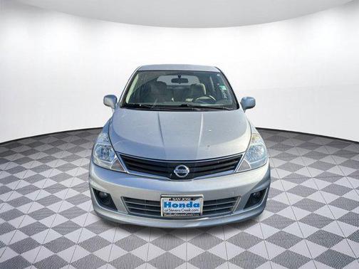 2010 Nissan Versa 1.8 SL